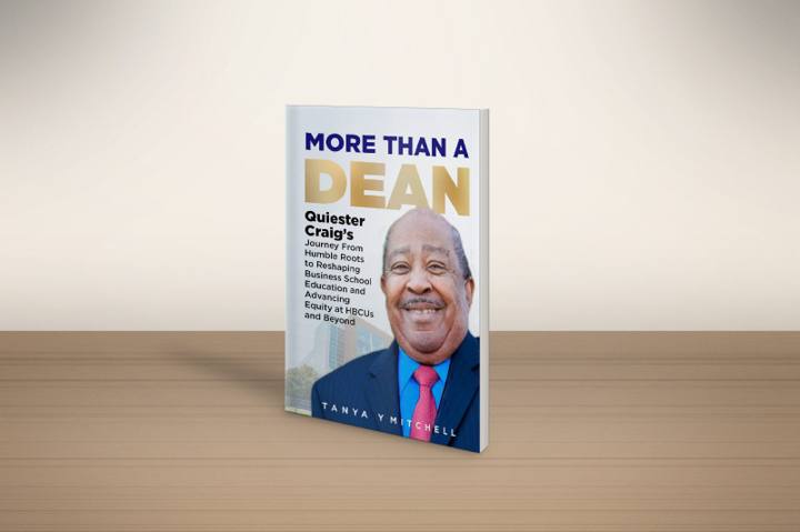 Standing paperback 3D mockup on a wooden tabletop